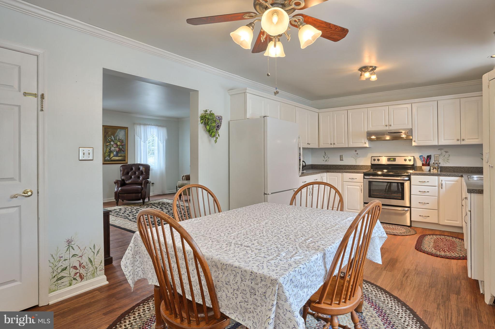 661 East Derry Road Hershey, PA 17033 - Photo 8 of 28 Comfortable dining area with ceiling fan