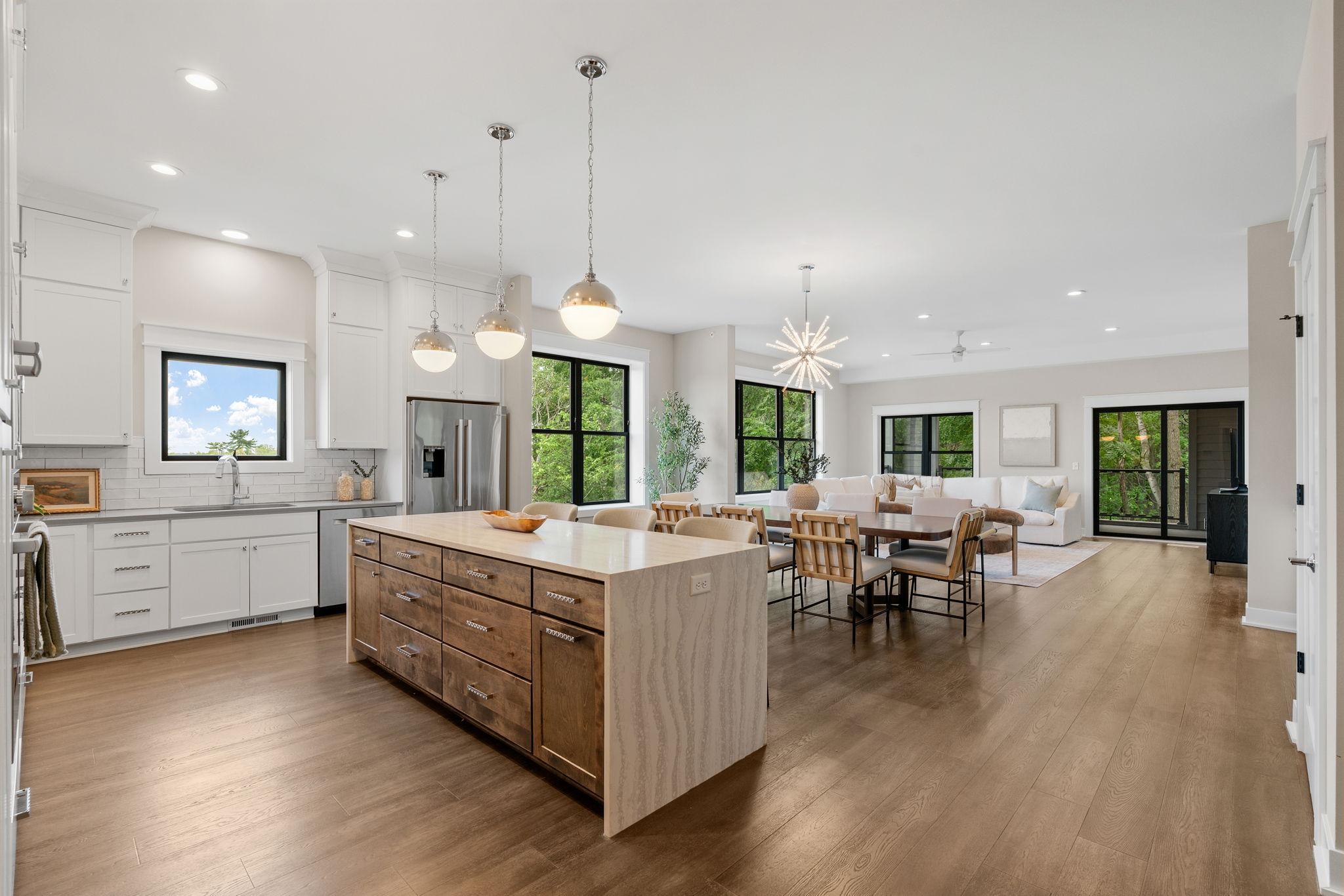5754 Shady Oak Road, Unit 1 Minnetonka, MN 55343 - Photo 1 of 44 Gallery Image 1