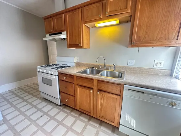 $695 | 926 Elmwood Street, Unit 928, Shreveport, LA 71104