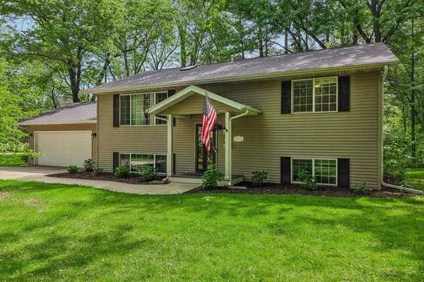 $515,000 | N4375 Poplar Avenue, Cambridge, WI 53523