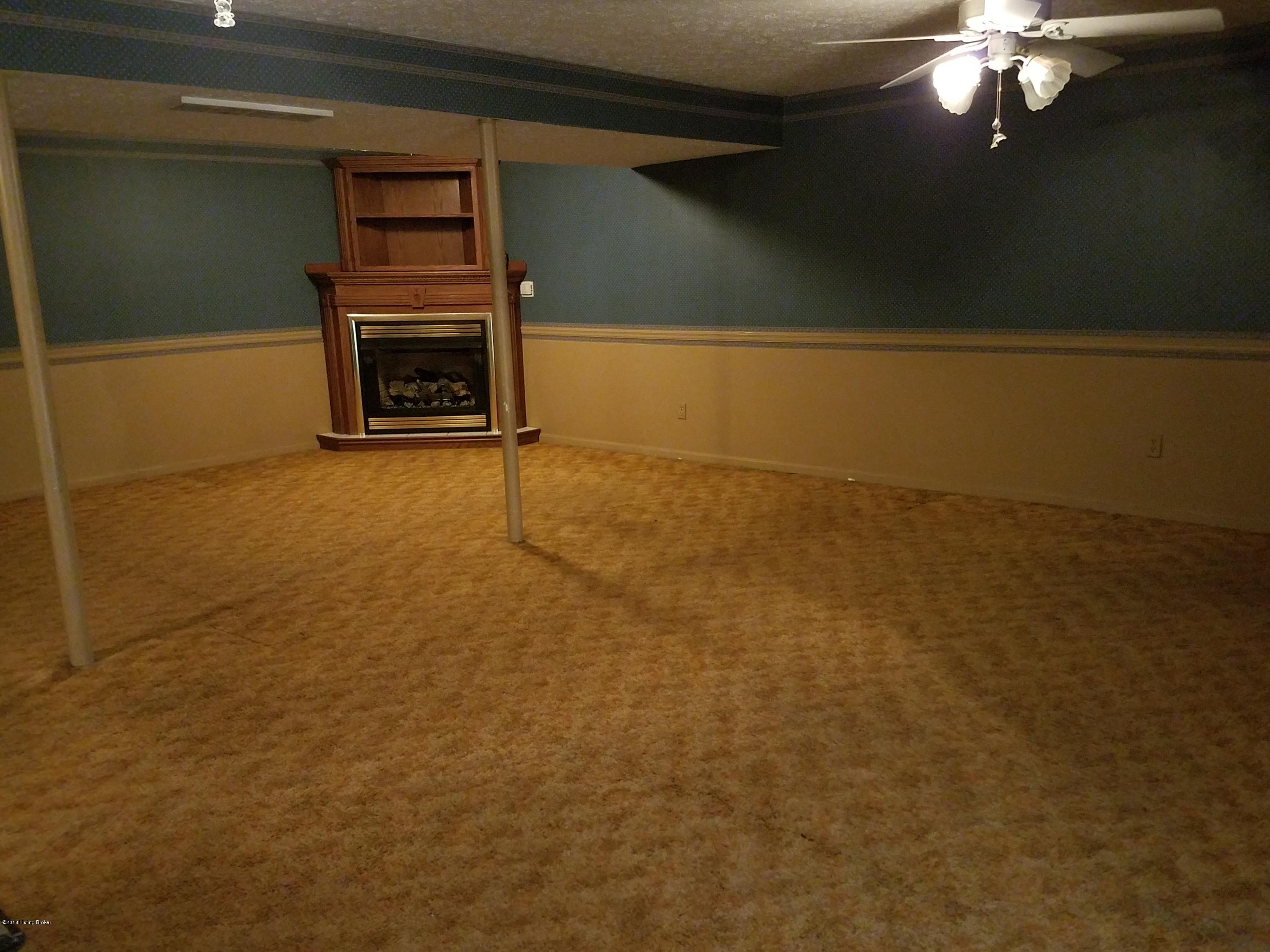 245 Foxboro Road Brandenburg, KY 40108 - Photo 2 of 22 foxboro family rm