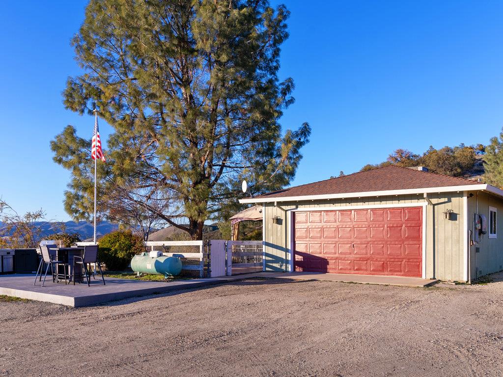 63155 Argyle Road King City, CA 93930 - Photo 43 of 46 a view of a back yard of the house