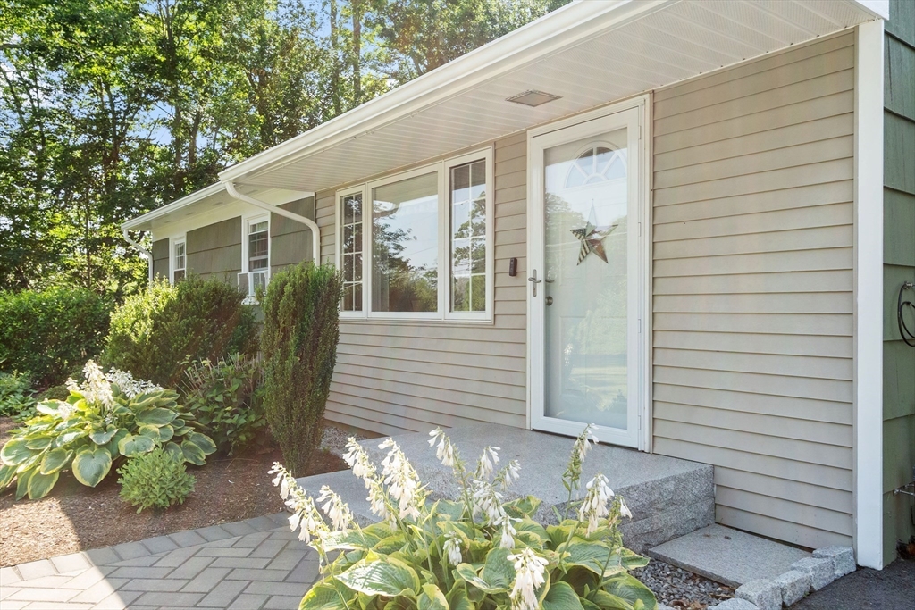 700 New Ipswich Road Ashby, MA 01431 - Photo 5 of 41