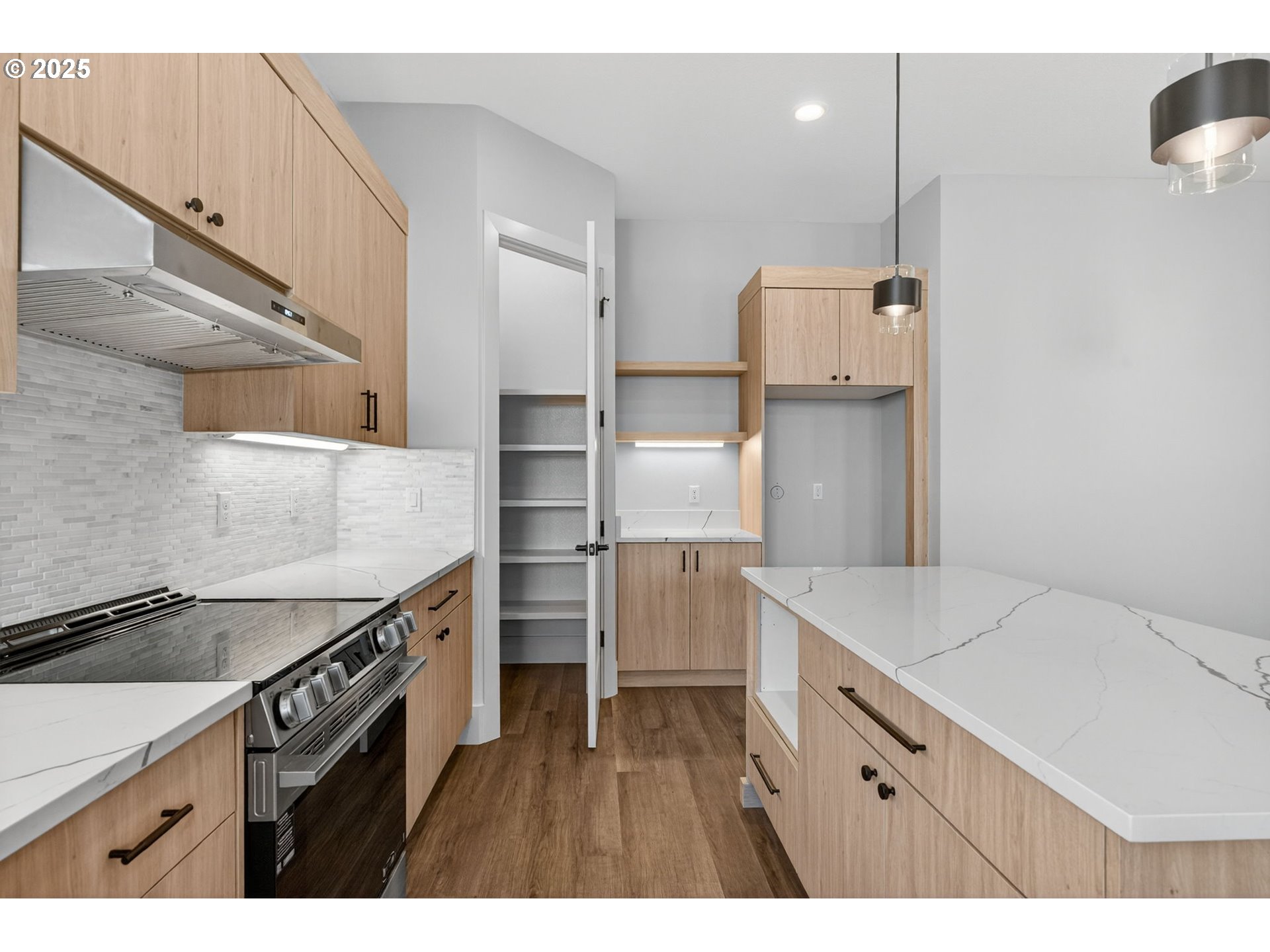 736 Southeast 35th Street Battle Ground, WA 98604 - Photo 9 of 34