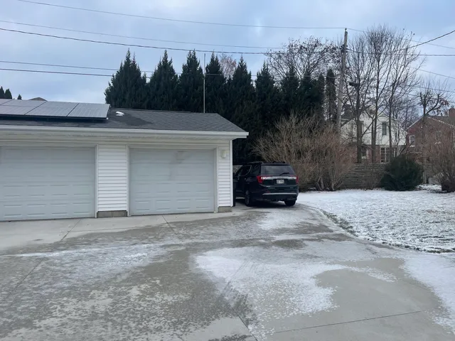 $386,900 | 526 Pinetree Road, Kohler, WI 53044