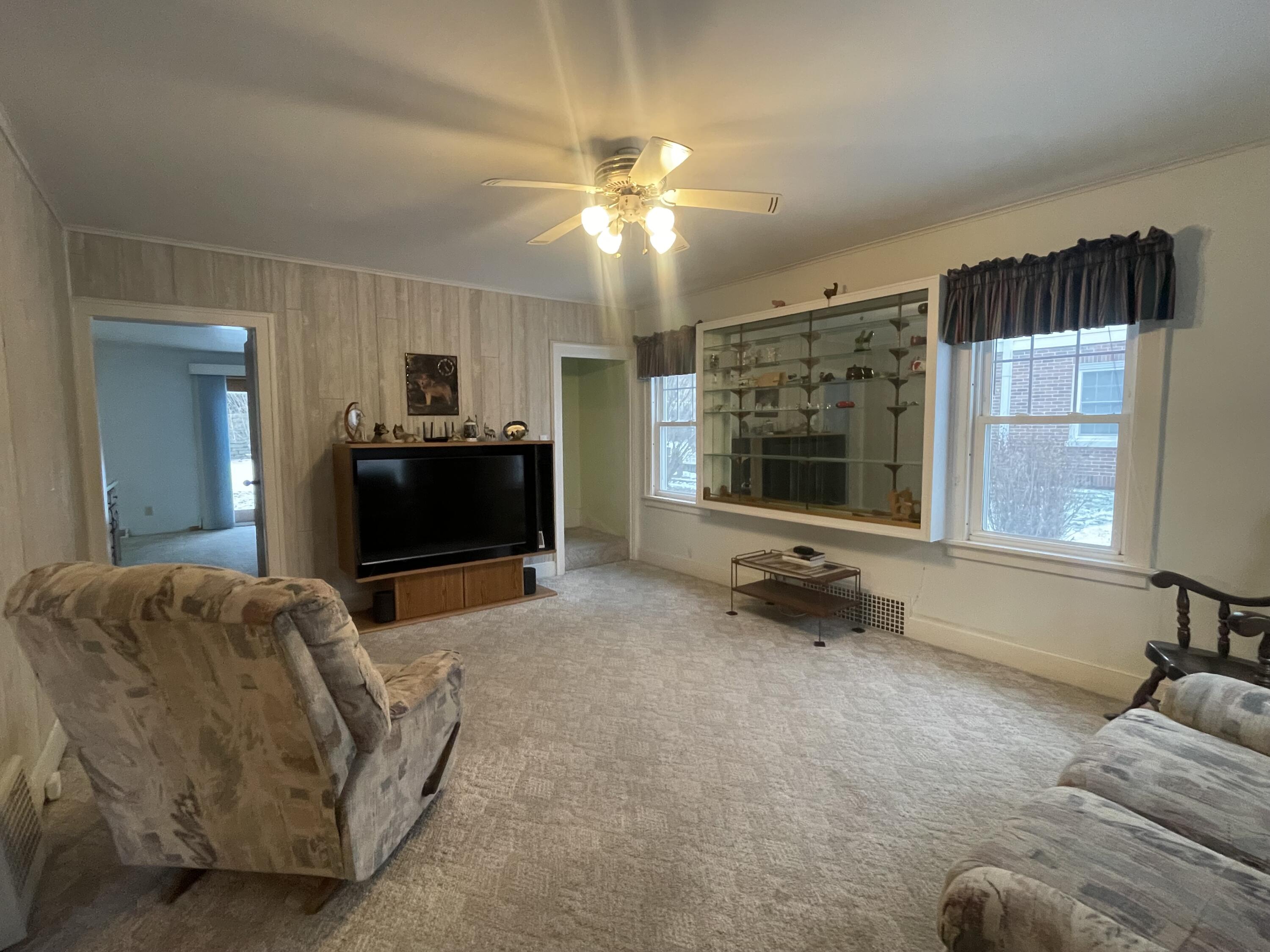 526 Pinetree Road Kohler, WI 53044 - Photo 3 of 26 Living Room