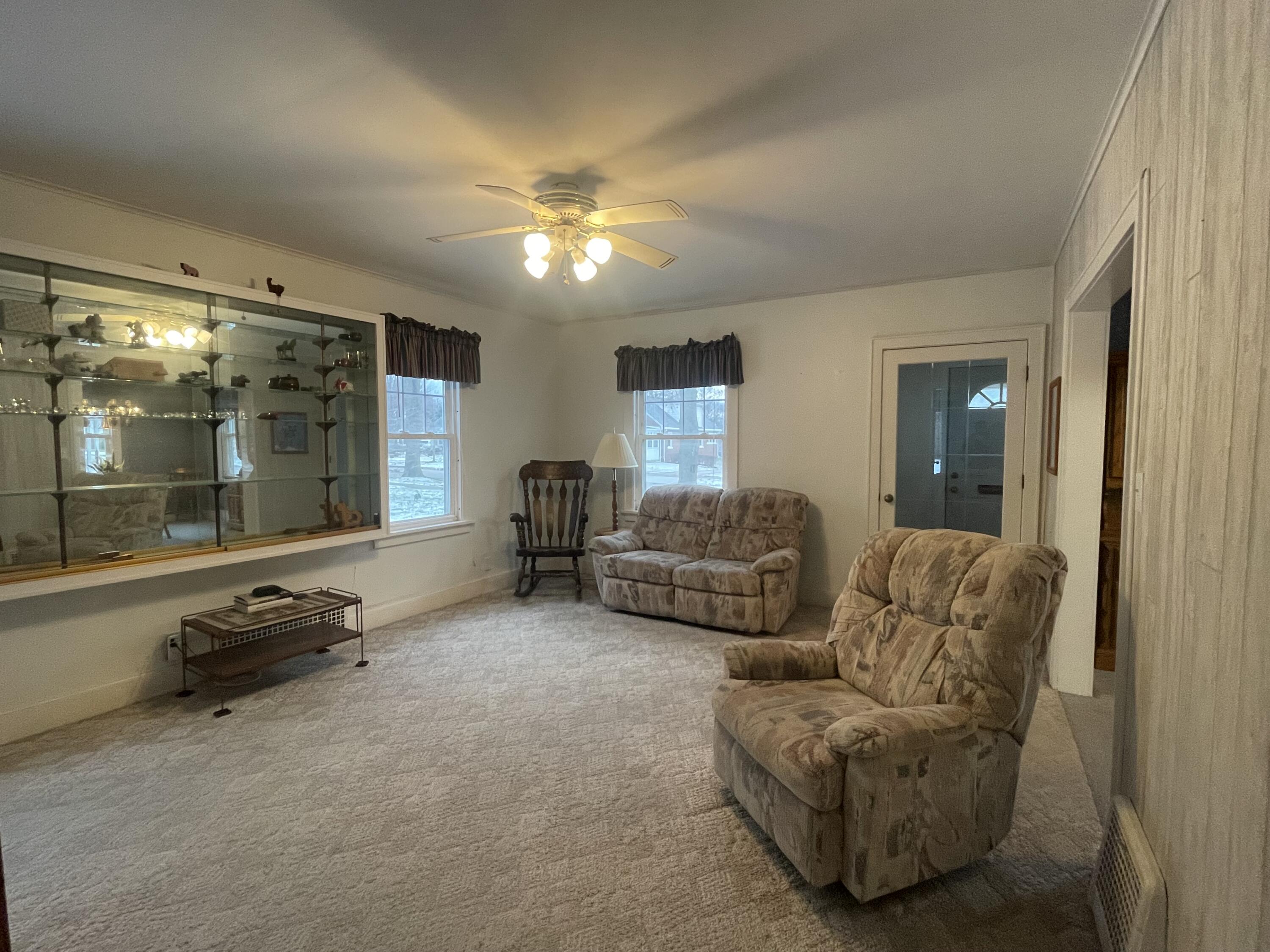 526 Pinetree Road Kohler, WI 53044 - Photo 4 of 26 Living Room