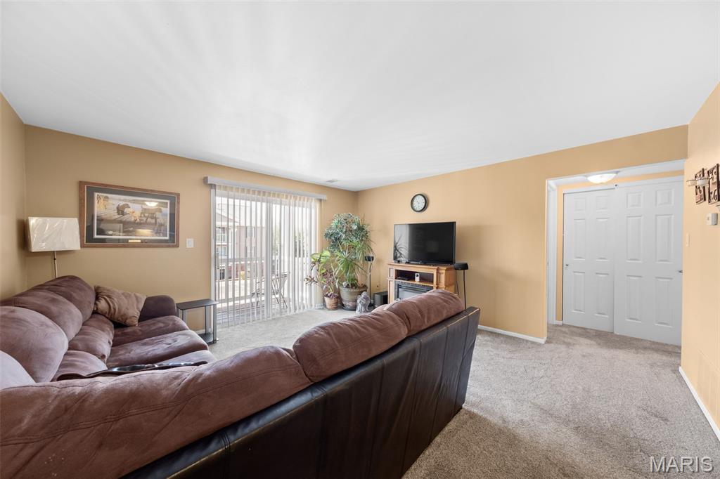 12114 Natural Bridge Road, Unit F Bridgeton, MO 63044 - Photo 9 of 24 Gallery Image 9