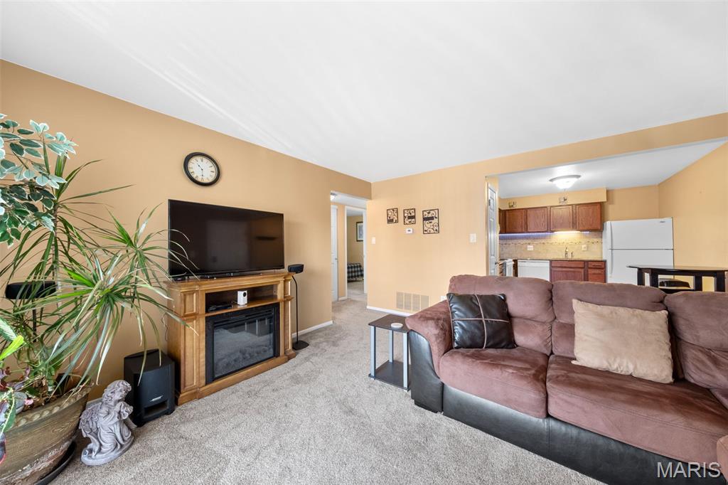 12114 Natural Bridge Road, Unit F Bridgeton, MO 63044 - Photo 10 of 24 Gallery Image 10