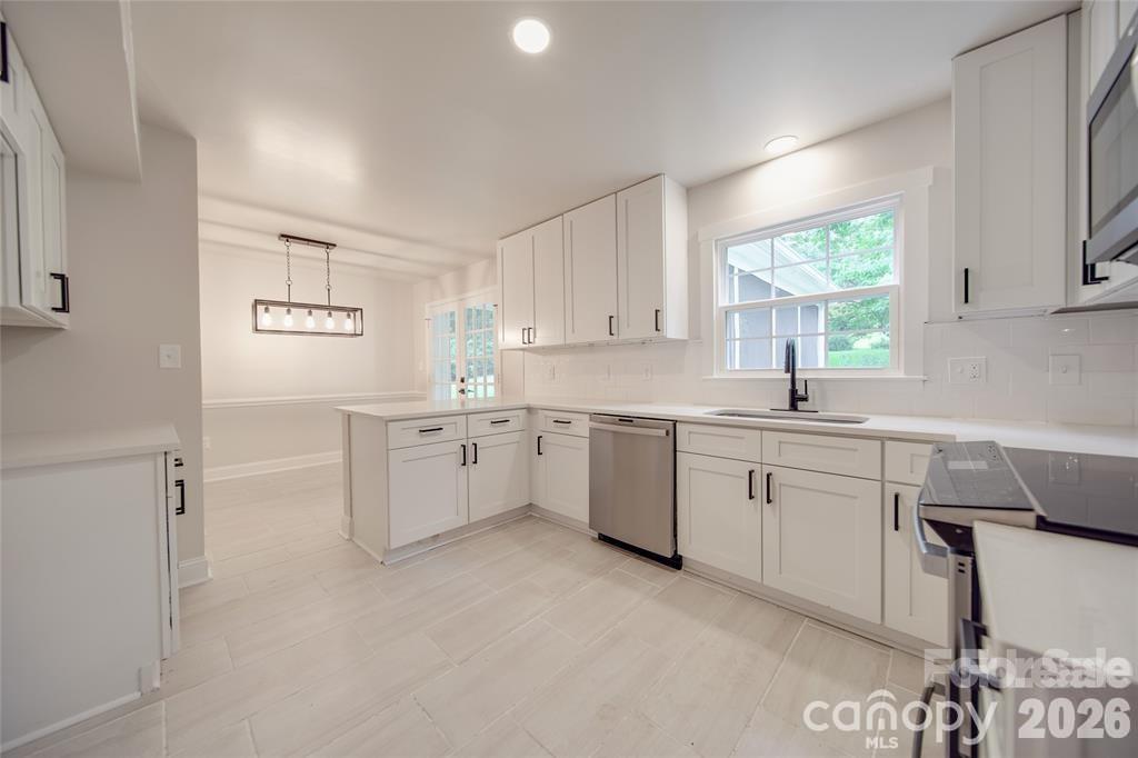 2947 Heathgate Road Charlotte, NC 28226 - Photo 20 of 48 Gallery Image 20
