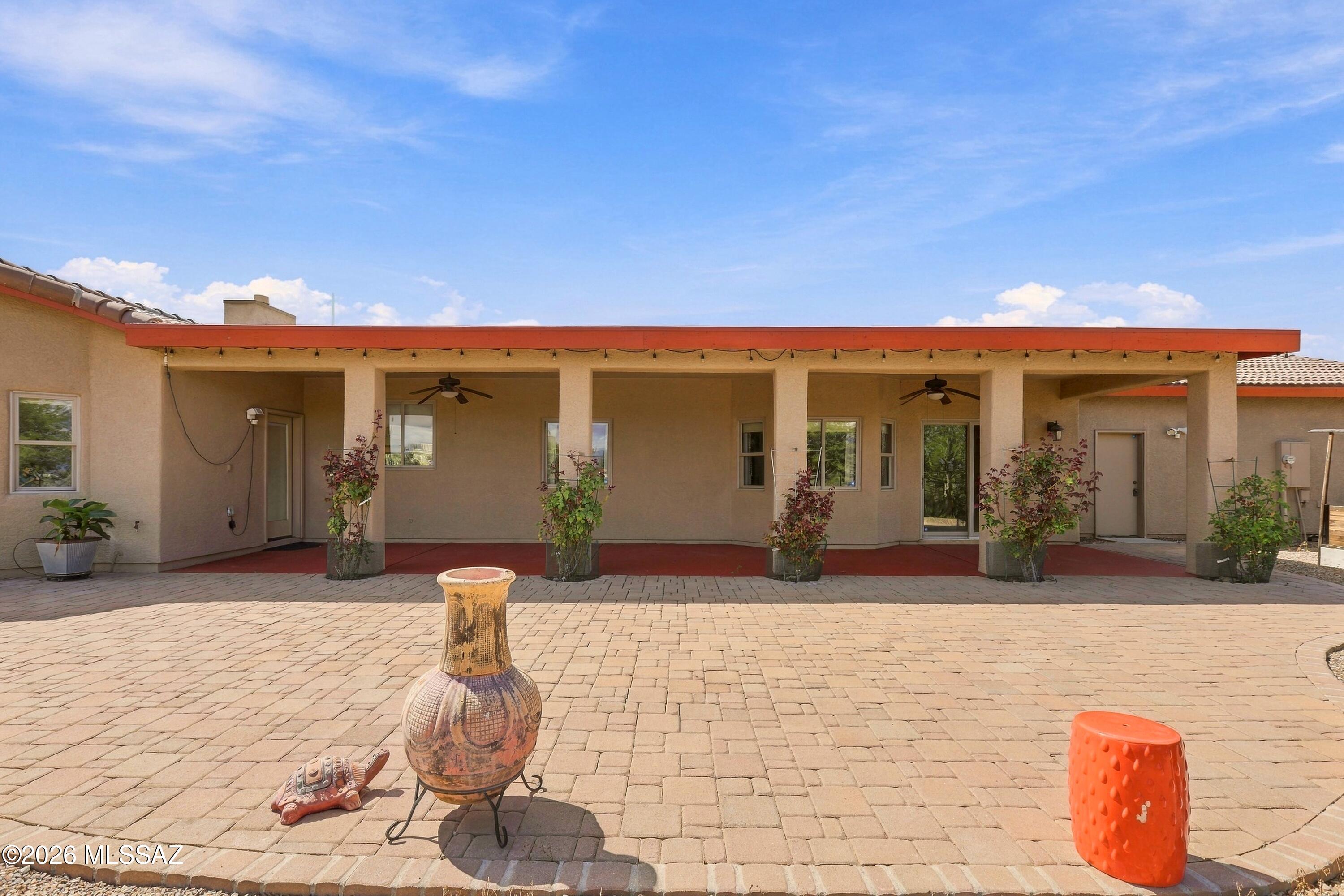 160 Sharon Road Vail, AZ 85641 - Photo 18 of 24 ROOM TO ENTERTAIN