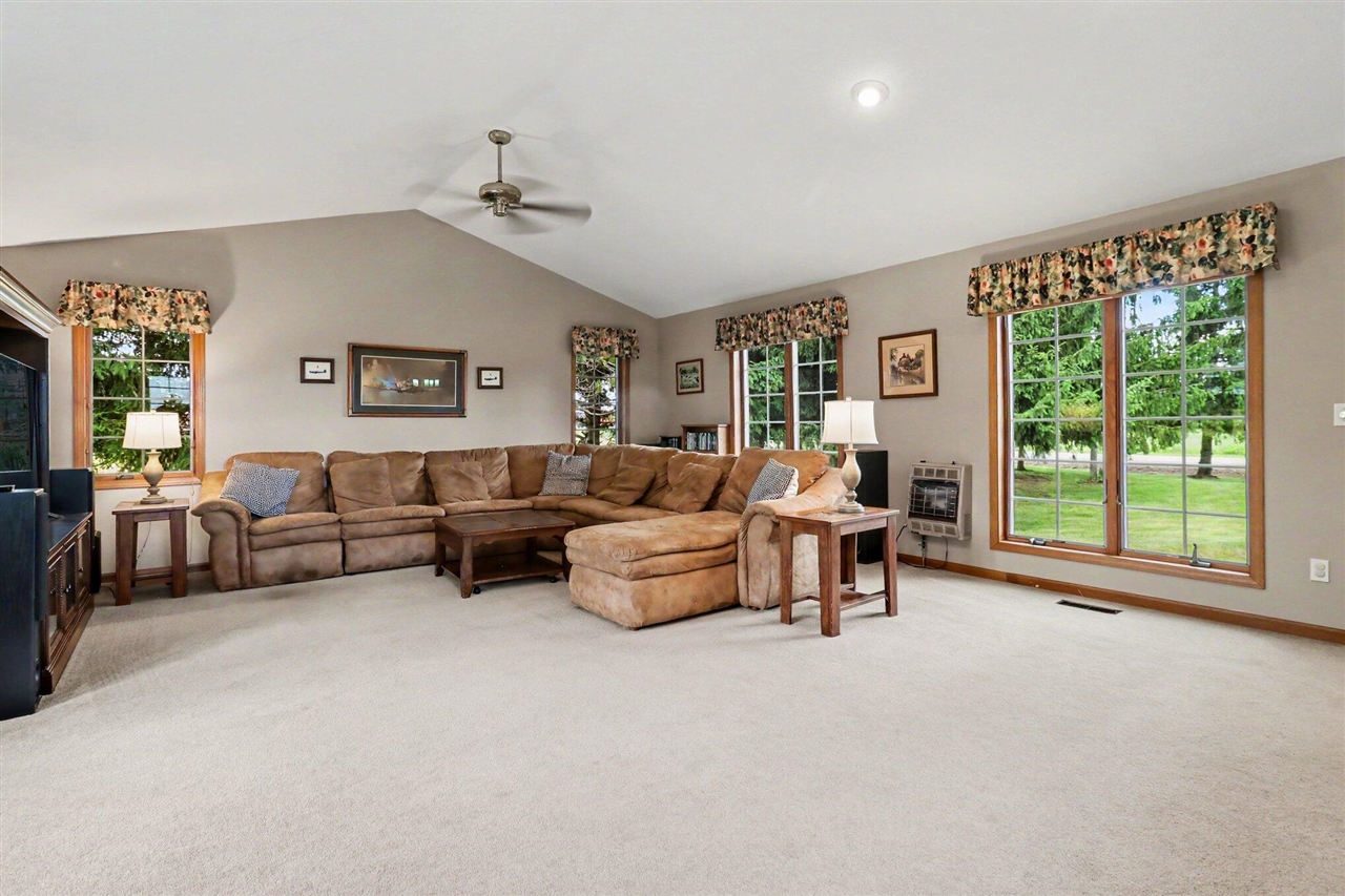 9349 Ostrander Road Maybee, MI 48159 - Photo 6 of 39