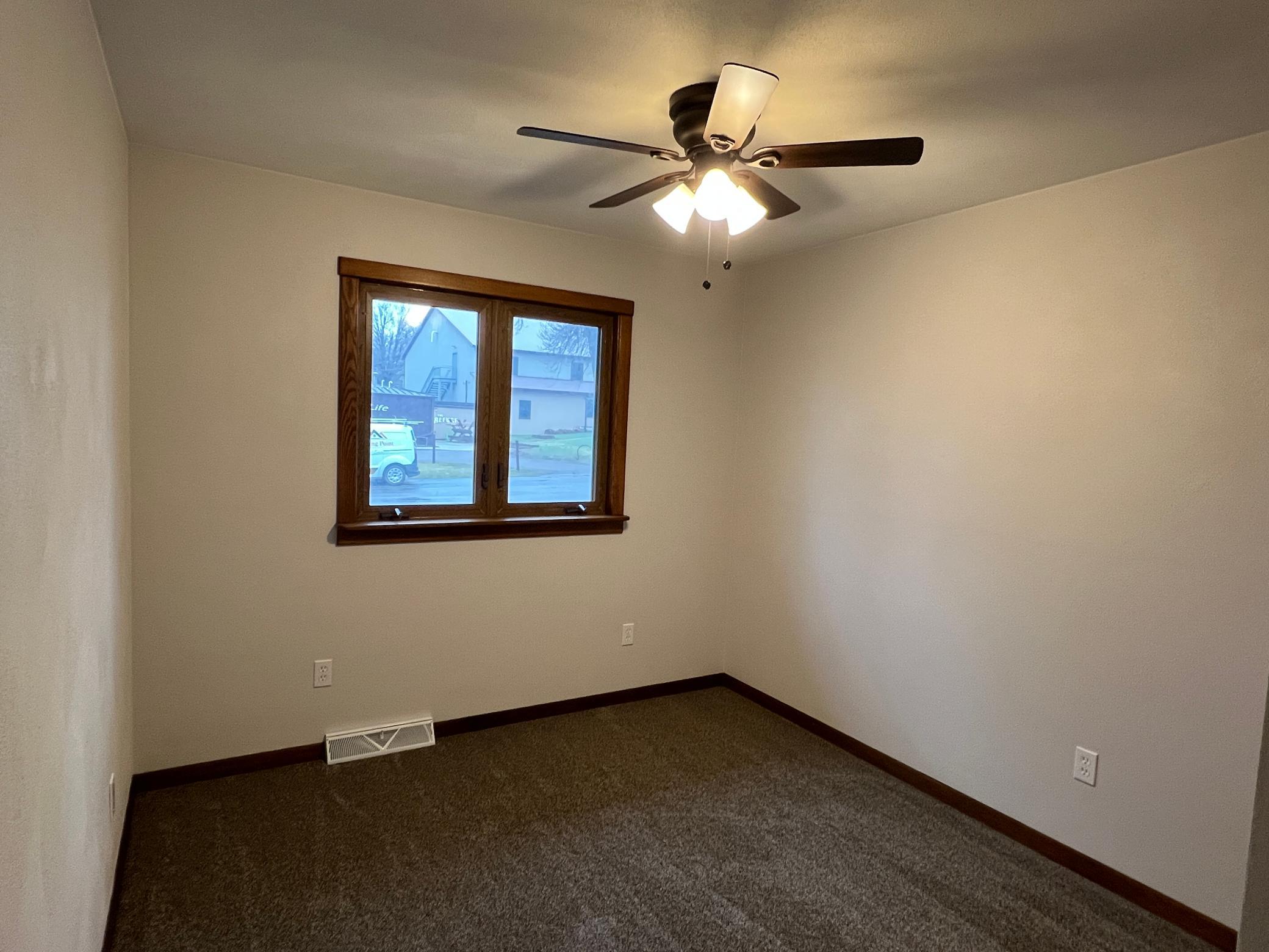 703 3rd Street South Ellendale, MN 56026 - Photo 26 of 37