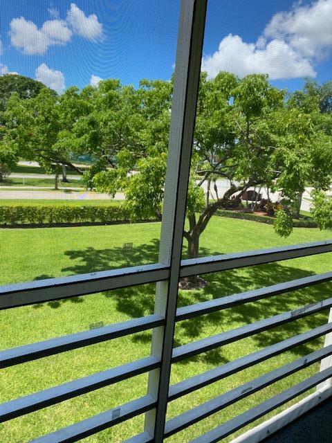 236 Mansfield F, Unit 236 Boca Raton, FL 33434 - Photo 3 of 13 enclosure porch