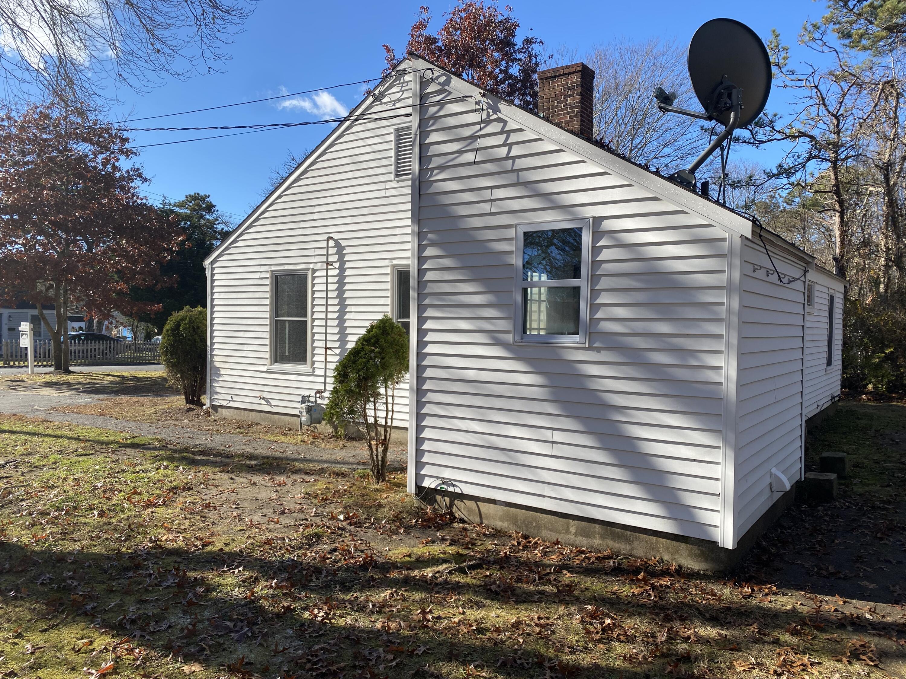 5 General Patton Drive Hyannis, MA 02601 - Photo 37 of 66 a front view of a house