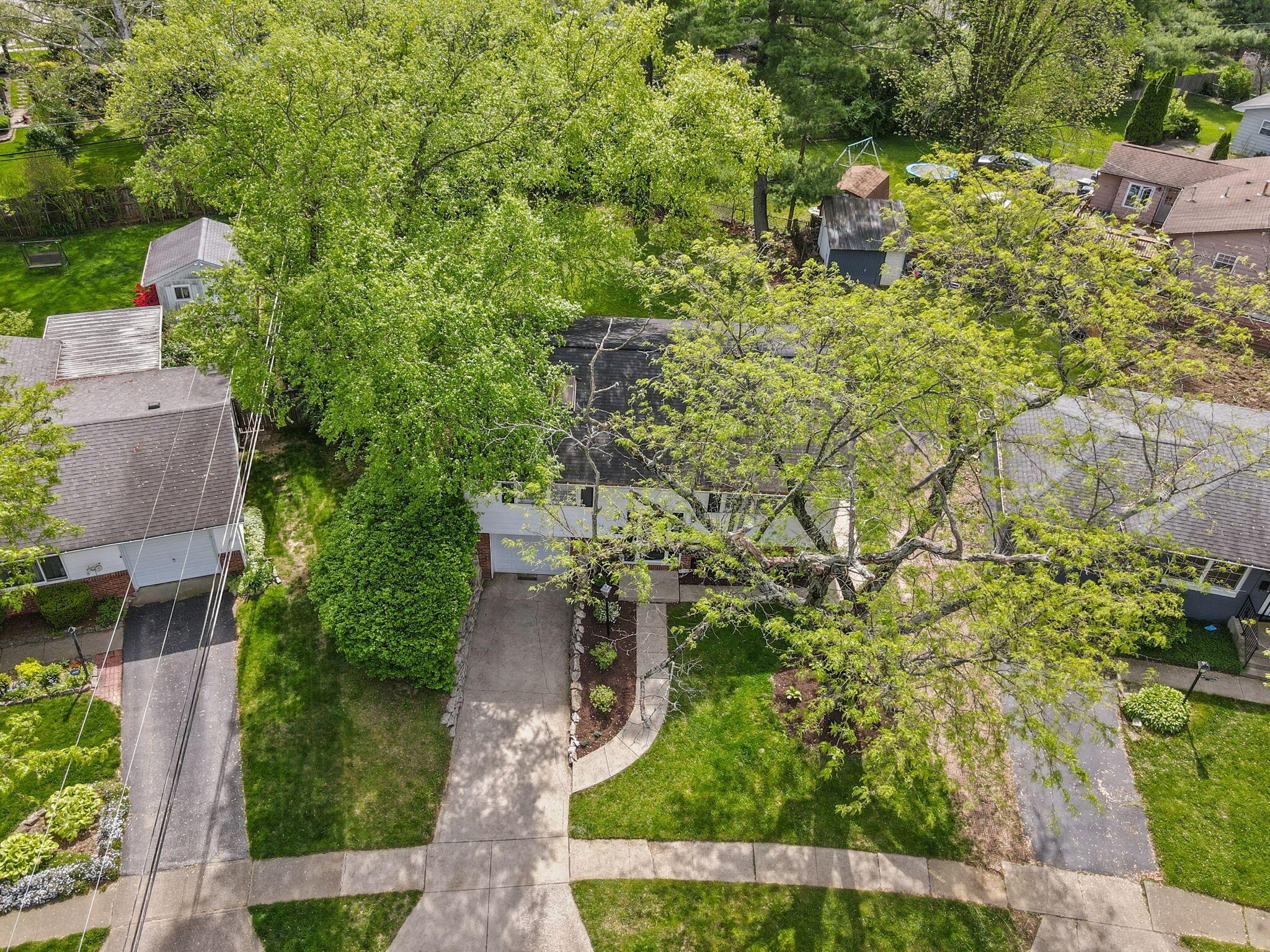 6436 Faircrest Road Columbus, OH 43229 - Photo 46 of 54 63-web-or-mls-DJI_0575