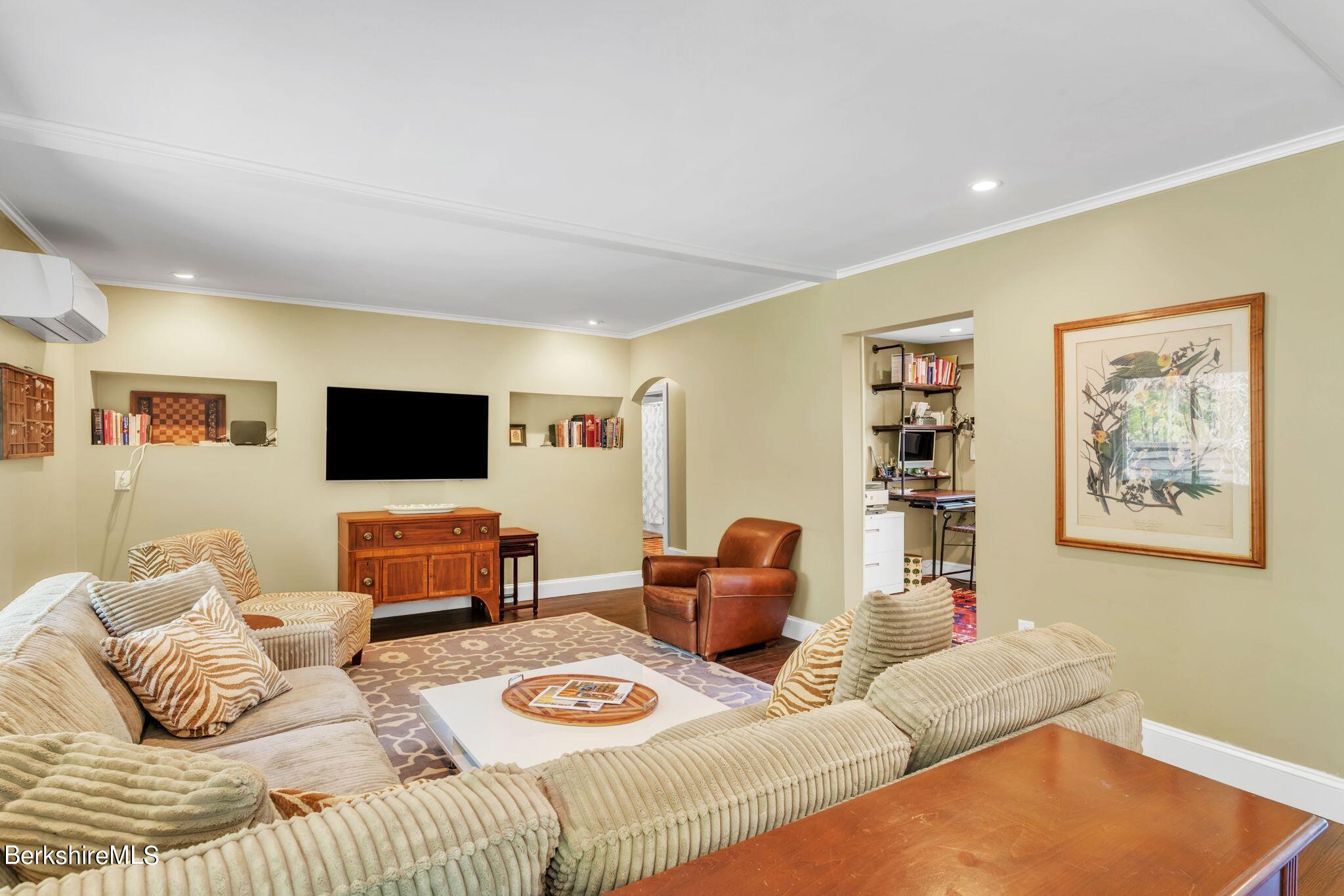 147 Tannery Road Westfield, MA 01085 - Photo 4 of 46 5_147 Tannery Rd-28