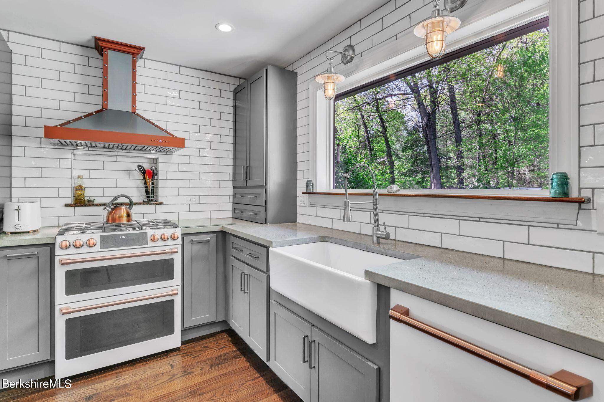 147 Tannery Road Westfield, MA 01085 - Photo 10 of 46 13_147 Tannery Rd-24