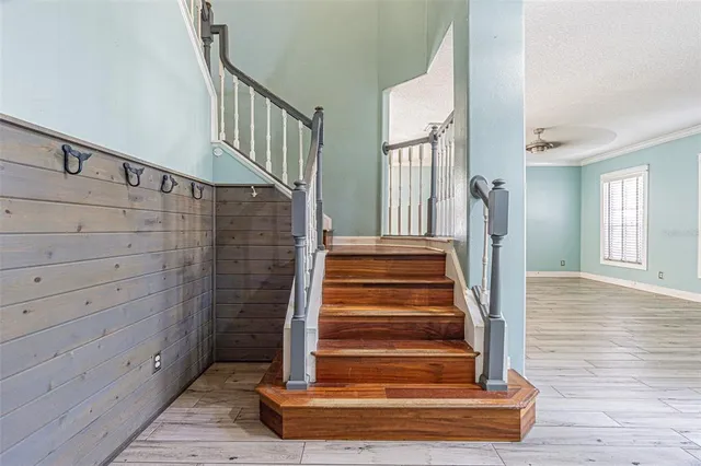 $610,000 | 2807 Windcrest Oaks Court, Valrico, FL 33594