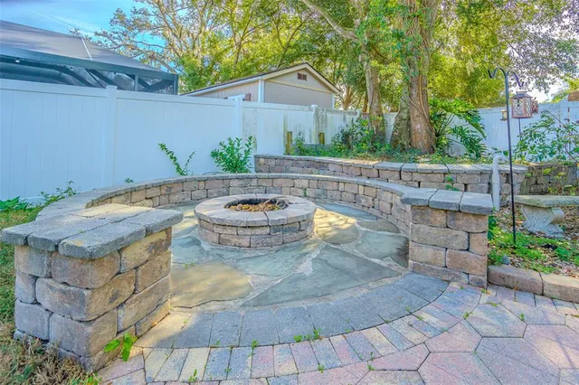 $610,000 | 2807 Windcrest Oaks Court, Valrico, FL 33594