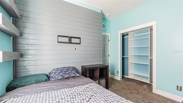 $610,000 | 2807 Windcrest Oaks Court, Valrico, FL 33594