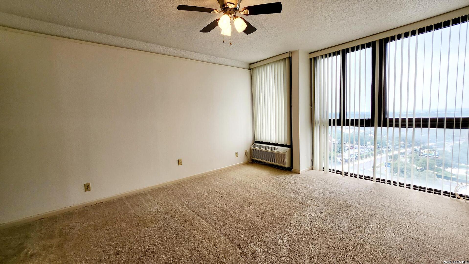 7701 Wurzbach Road, Unit 1507 San Antonio, TX 78229 - Photo 6 of 19