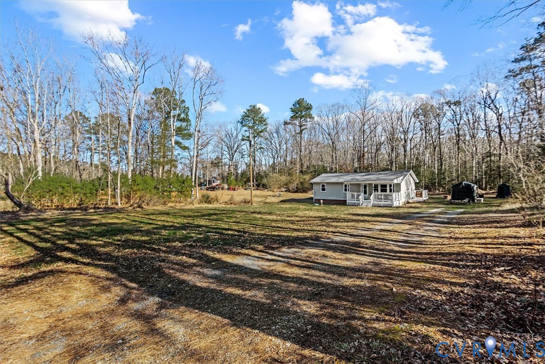 432 Gardys Lane Callao, VA 22435 - Photo 6 of 38