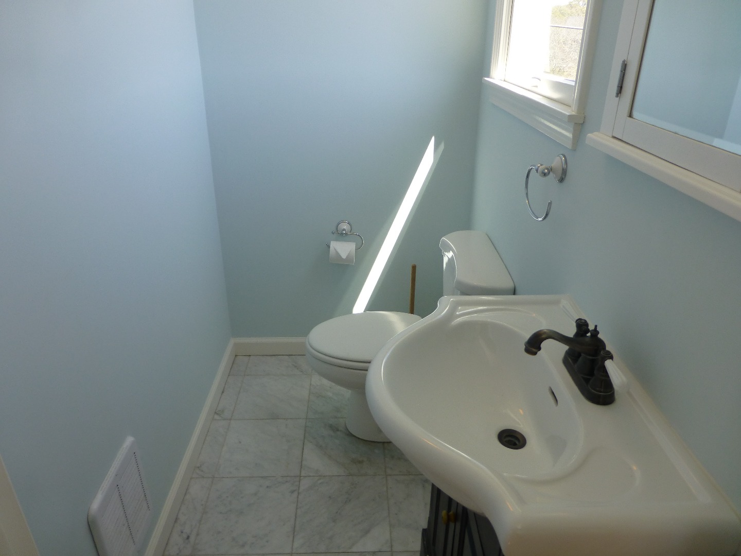 61 Surfside Road Nantucket, MA 02554 - Photo 27 of 31 Gallery Image 27
