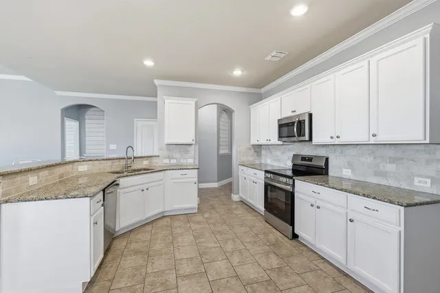 $2,950 | 14344 Artisan Drive, Fort Worth, TX 76052