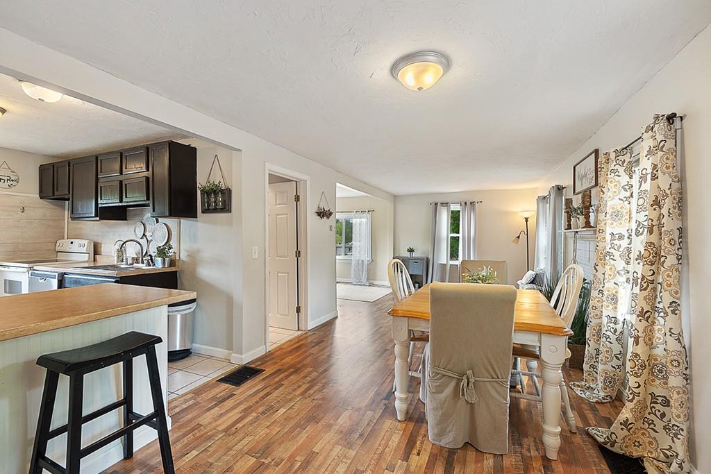 22 Watkins Road Gardner, MA 01440 - Photo 4 of 39 Gallery Image 4