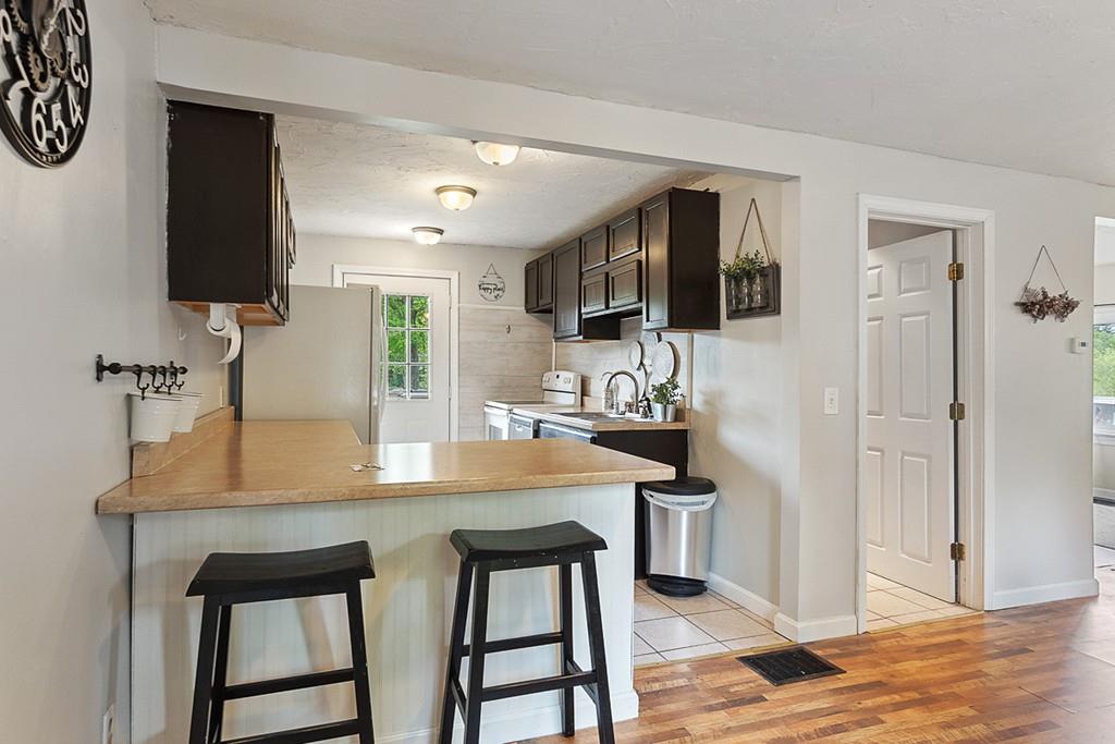 22 Watkins Road Gardner, MA 01440 - Photo 5 of 39 Gallery Image 5