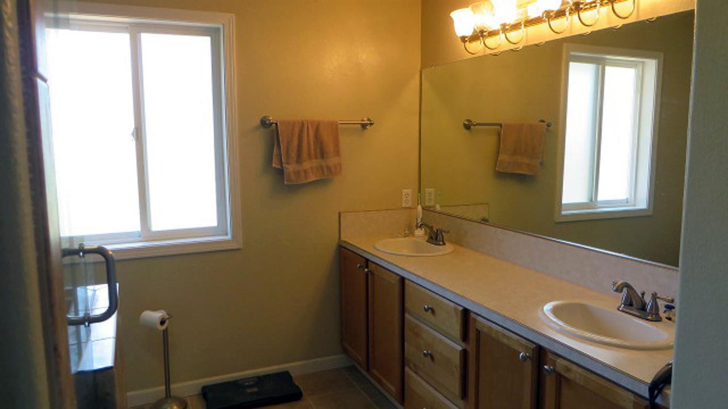 5855 Springcrest Way Klamath Falls, OR 97603 - Photo 8 of 14 Additional Photo