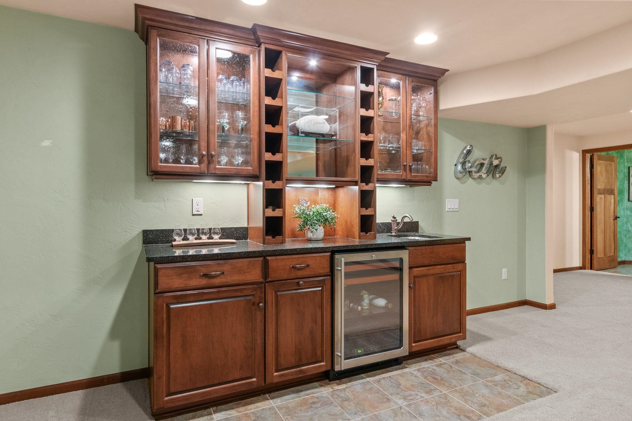 493 Dalton Road Neenah, WI 54956 - Photo 47 of 65