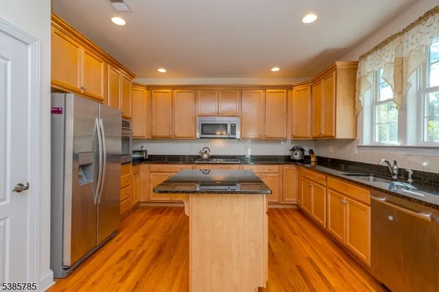 $5,500 | 8 Comstock Lane, Skillman, NJ 08558