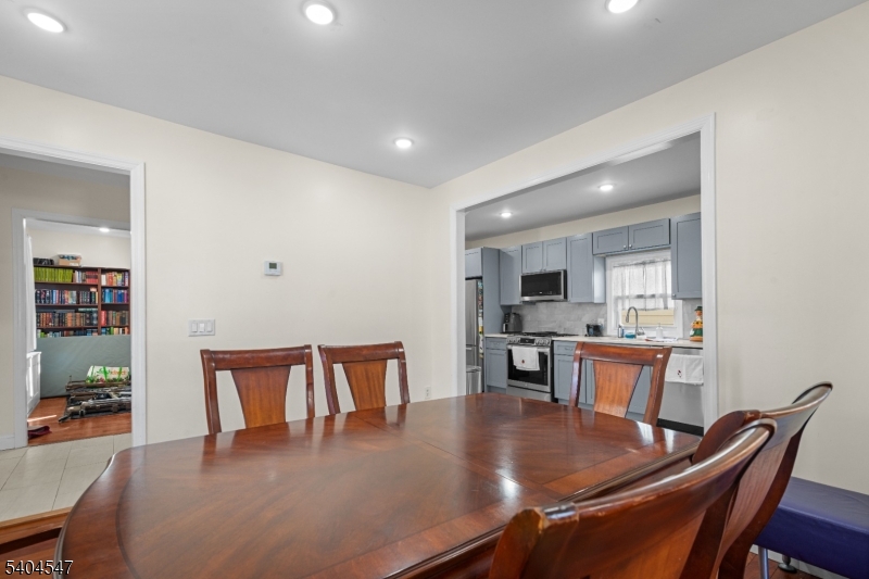 53 Park Street Ridgefield Park, NJ 07660 - Photo 8 of 21