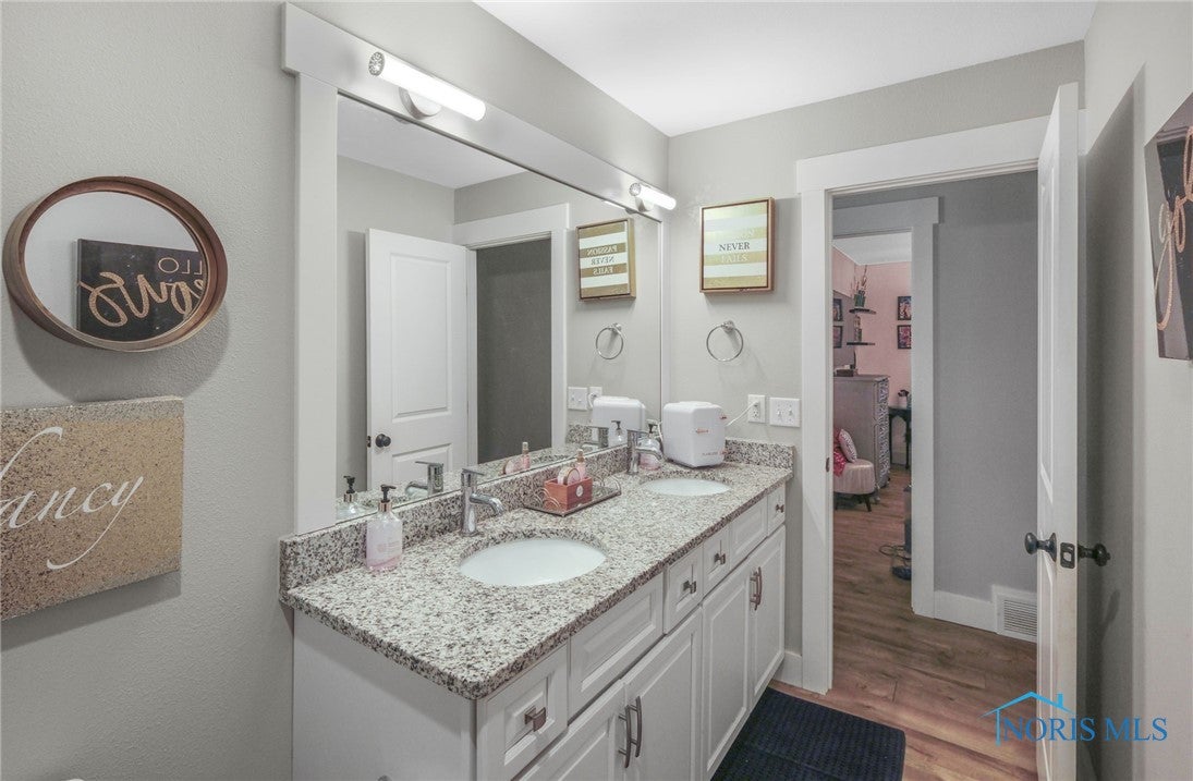 2231 Manoa Road Toledo, OH 43615 - Photo 33 of 44 Gallery Image 33