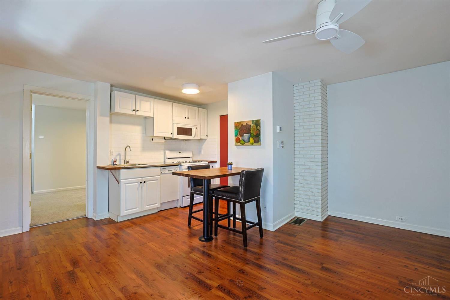982 Hatch Street Cincinnati, OH 45202 - Photo 38 of 49