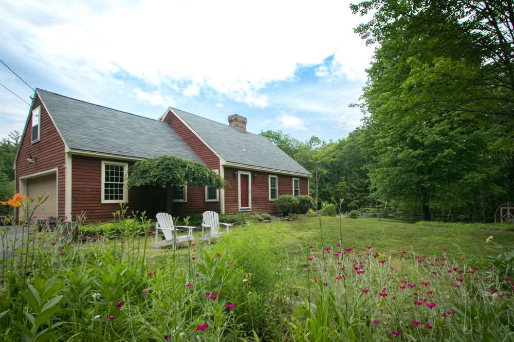 17 Swain Road Barrington, NH 03825 - Photo 1 of 37