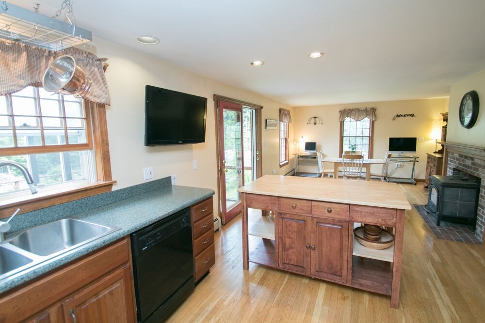 17 Swain Road Barrington, NH 03825 - Photo 9 of 37