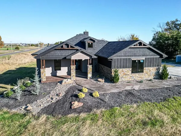 $929,950 | 20840 Golden Road, Linwood, KS 66052