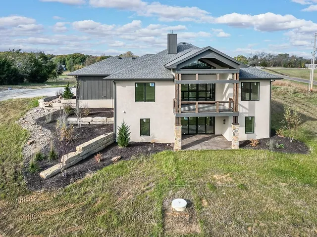 $995,000 | 20840 Golden Road, Linwood, KS 66052