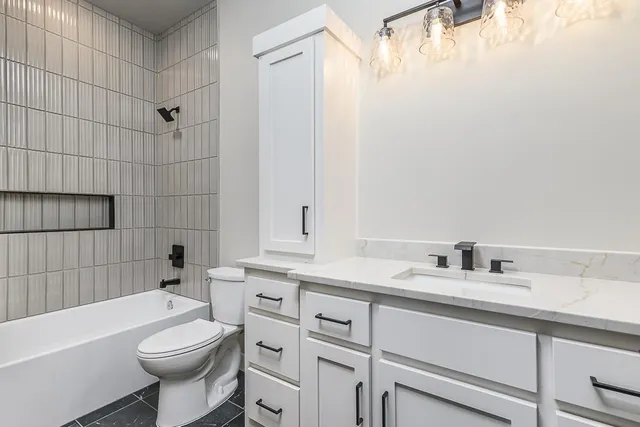 $995,000 | 20840 Golden Road, Linwood, KS 66052