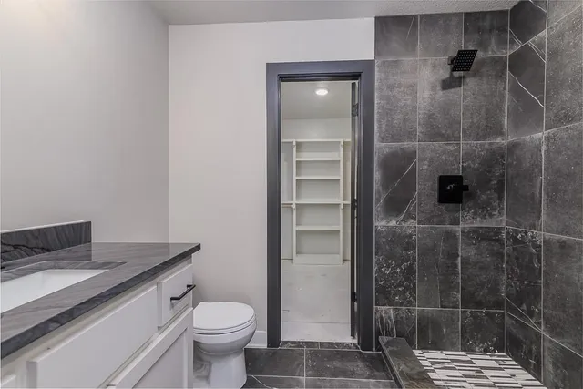 $995,000 | 20840 Golden Road, Linwood, KS 66052