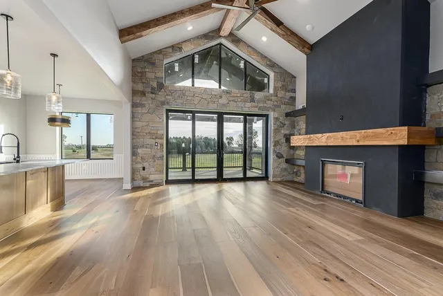 $995,000 | 20840 Golden Road, Linwood, KS 66052