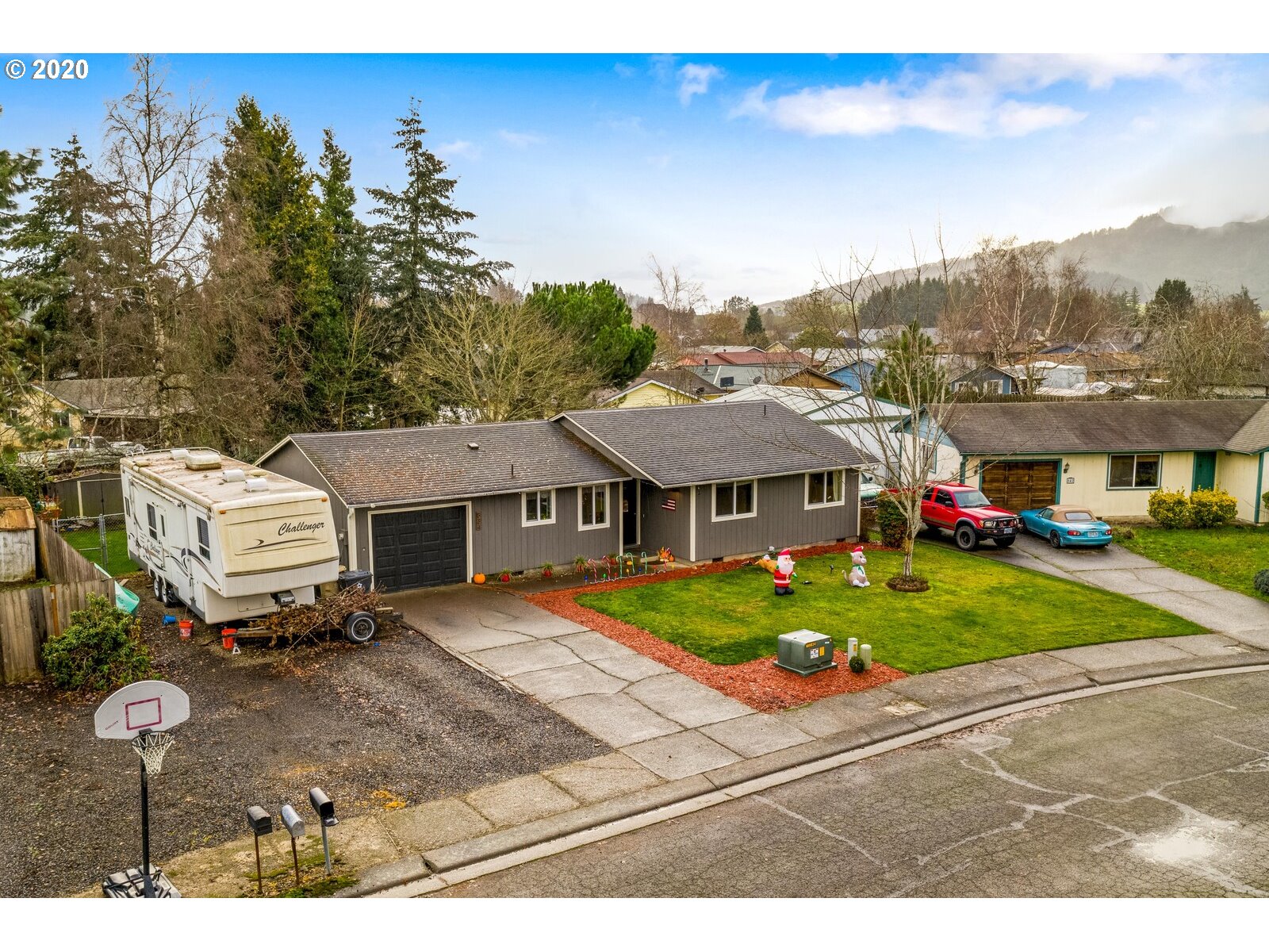 834 Manor Way Lebanon, OR 97355 - Photo 2 of 31 Gallery Image 2