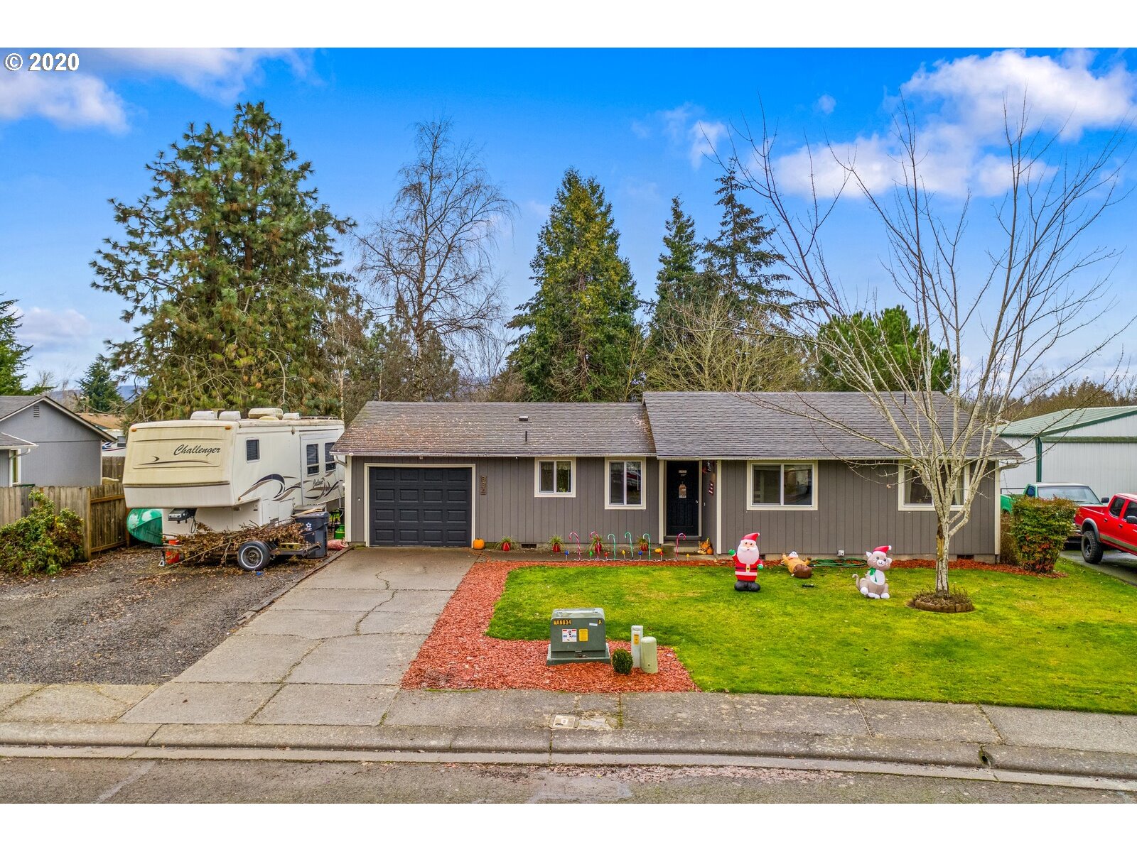 834 Manor Way Lebanon, OR 97355 - Photo 3 of 31 Gallery Image 3