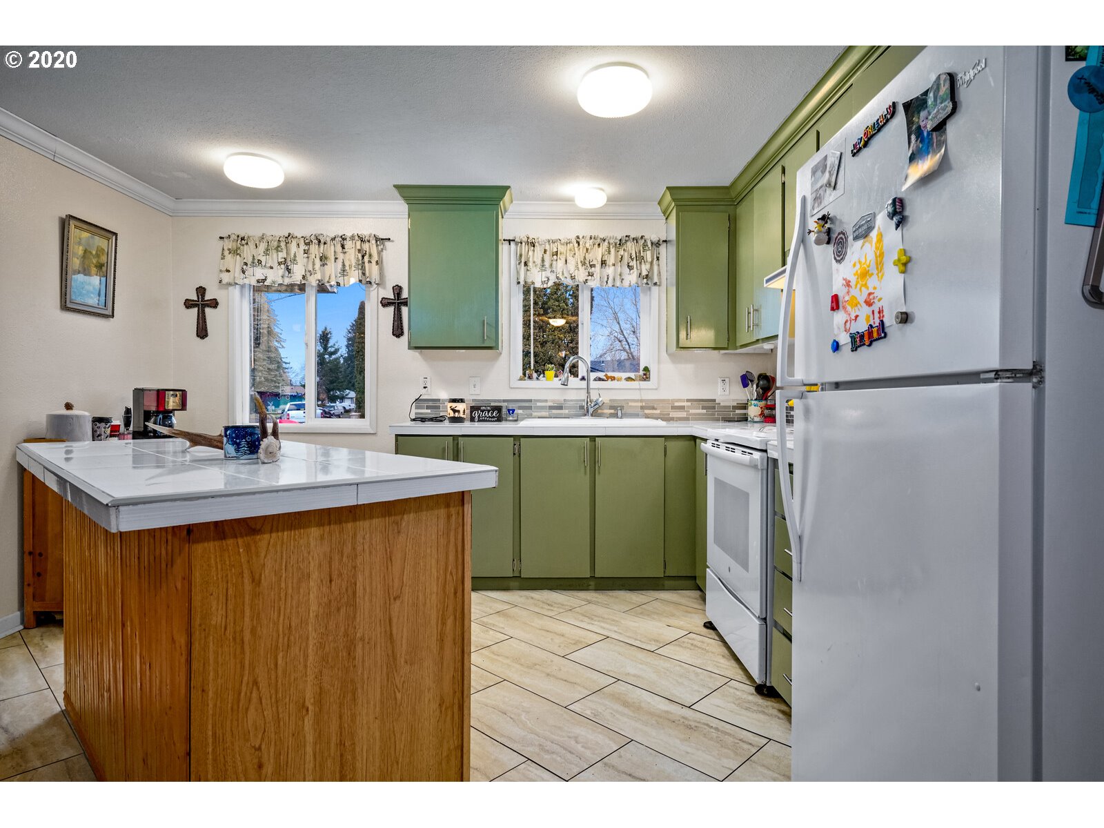 834 Manor Way Lebanon, OR 97355 - Photo 21 of 31 Gallery Image 21
