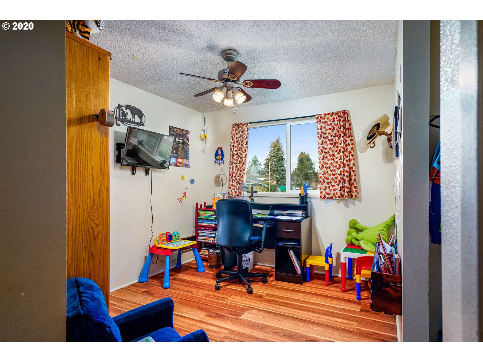 834 Manor Way Lebanon, OR 97355 - Photo 10 of 31 Gallery Image 10