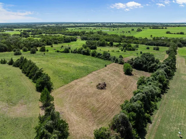 an aerial view of a yard with a yard
