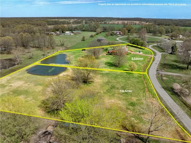 $320,000 | 106 Brookview Road, Pittsburg, KS 66762